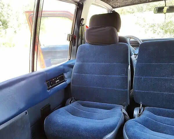 Красный Ниссан Ванетте, объемом двигателя 2 л и пробегом 340 тыс. км за 2500 $, фото 11 на Automoto.ua