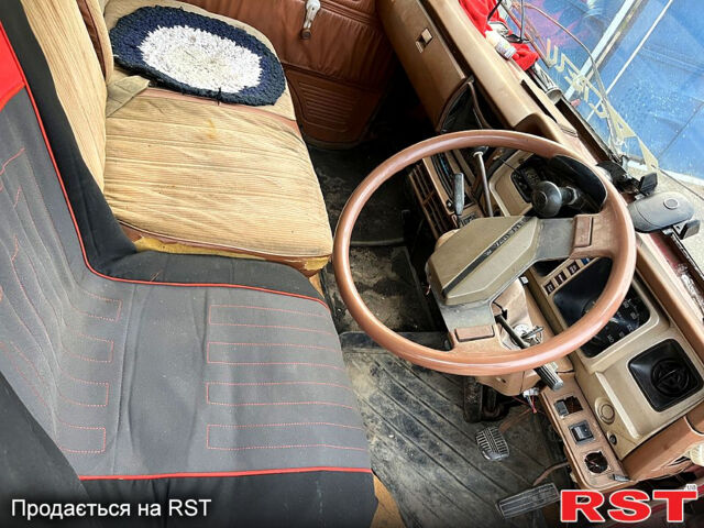 Червоний Ніссан Ванетте, об'ємом двигуна 1.5 л та пробігом 300 тис. км за 800 $, фото 8 на Automoto.ua