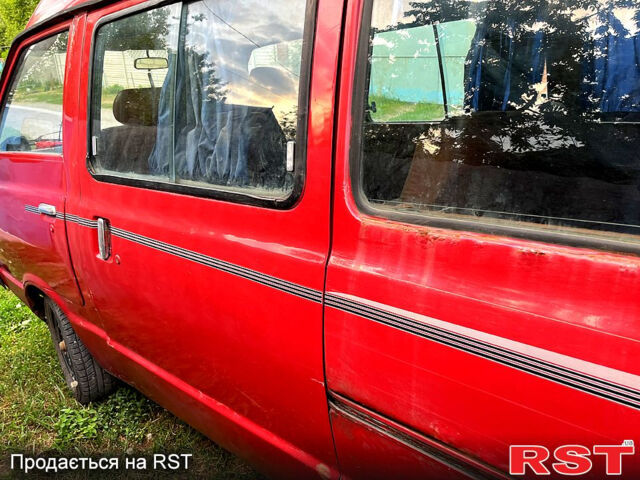 Червоний Ніссан Ванетте, об'ємом двигуна 1.5 л та пробігом 300 тис. км за 800 $, фото 4 на Automoto.ua