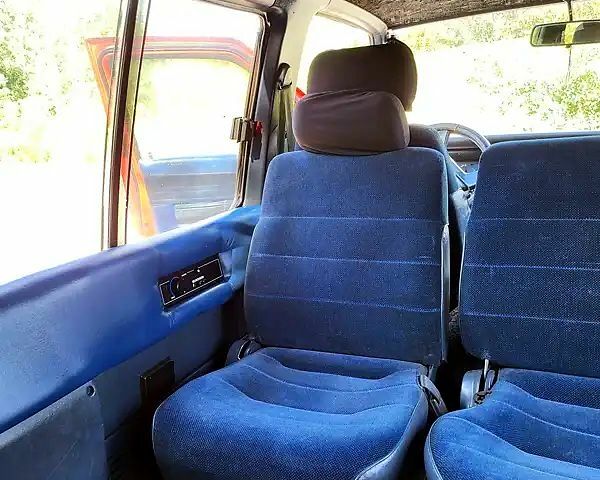 Червоний Ніссан Ванетте, об'ємом двигуна 2 л та пробігом 340 тис. км за 2500 $, фото 3 на Automoto.ua