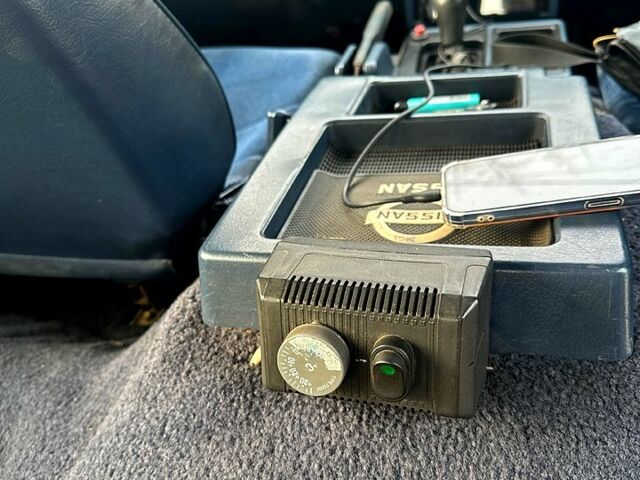 Червоний Ніссан Ванетте, об'ємом двигуна 2 л та пробігом 340 тис. км за 2500 $, фото 5 на Automoto.ua