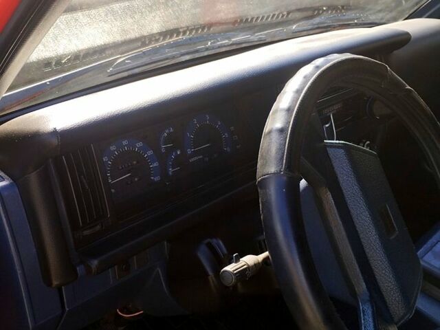 Червоний Ніссан Ванетте, об'ємом двигуна 2 л та пробігом 340 тис. км за 2500 $, фото 11 на Automoto.ua