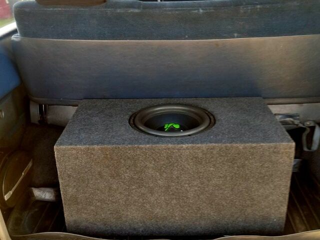 Червоний Ніссан Ванетте, об'ємом двигуна 2 л та пробігом 340 тис. км за 2500 $, фото 6 на Automoto.ua