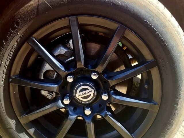 Червоний Ніссан Ванетте, об'ємом двигуна 2 л та пробігом 340 тис. км за 2500 $, фото 12 на Automoto.ua