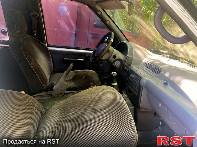 Ніссан Ванетте, об'ємом двигуна 2 л та пробігом 0 тис. км за 500 $, фото 2 на Automoto.ua