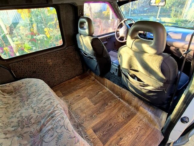 Ніссан Ванетте, об'ємом двигуна 2.3 л та пробігом 0 тис. км за 2400 $, фото 5 на Automoto.ua