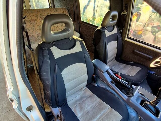 Ніссан Ванетте, об'ємом двигуна 2.3 л та пробігом 0 тис. км за 2400 $, фото 3 на Automoto.ua