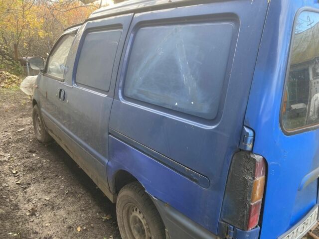 Синий Ниссан Ванетте, объемом двигателя 0 л и пробегом 300 тыс. км за 1071 $, фото 1 на Automoto.ua