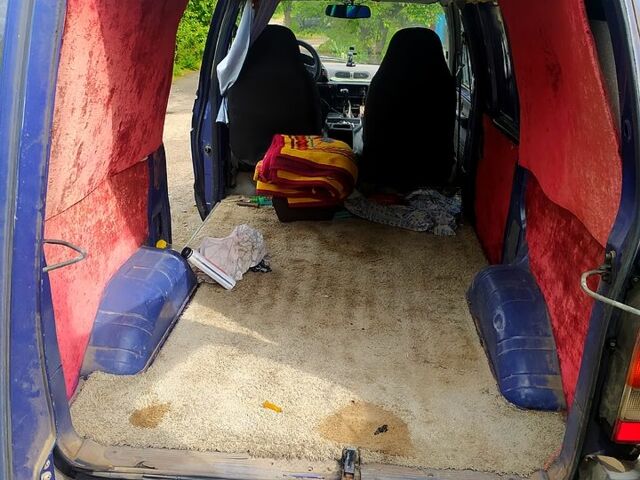 Синий Ниссан Ванетте, объемом двигателя 2.3 л и пробегом 0 тыс. км за 2000 $, фото 3 на Automoto.ua