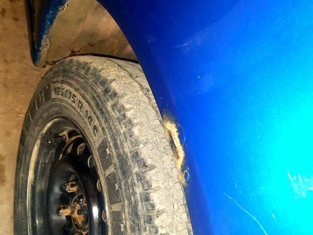 Синий Ниссан Ванетте, объемом двигателя 2.3 л и пробегом 220 тыс. км за 3000 $, фото 3 на Automoto.ua