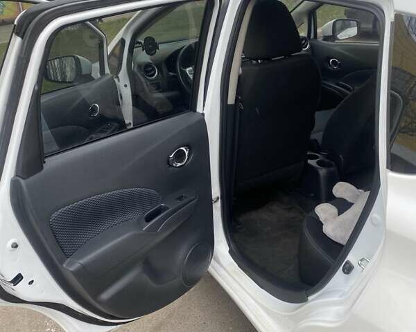 Белый Ниссан Верса, объемом двигателя 1.6 л и пробегом 250 тыс. км за 7300 $, фото 9 на Automoto.ua