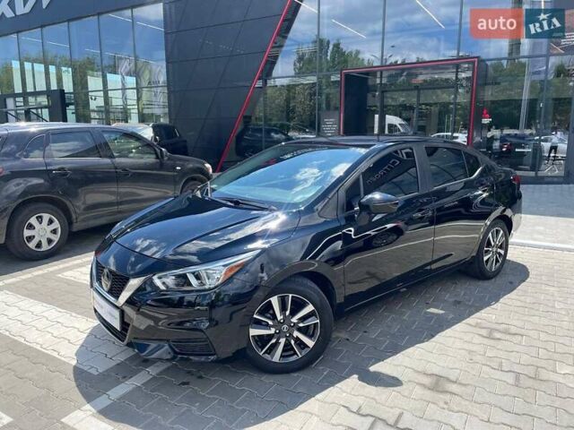 Черный Ниссан Верса, объемом двигателя 1.6 л и пробегом 33 тыс. км за 13300 $, фото 1 на Automoto.ua