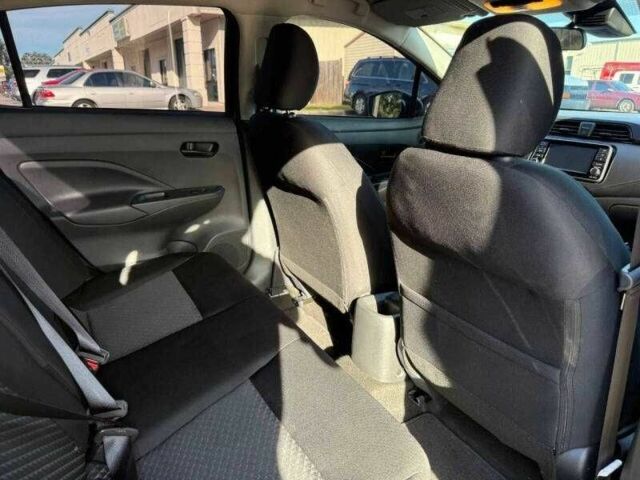 Черный Ниссан Верса, объемом двигателя 1.6 л и пробегом 22 тыс. км за 3900 $, фото 9 на Automoto.ua