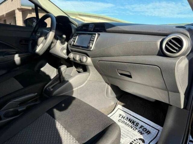 Черный Ниссан Верса, объемом двигателя 1.6 л и пробегом 22 тыс. км за 3900 $, фото 7 на Automoto.ua