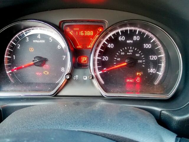 Красный Ниссан Верса, объемом двигателя 1.6 л и пробегом 170 тыс. км за 6600 $, фото 7 на Automoto.ua