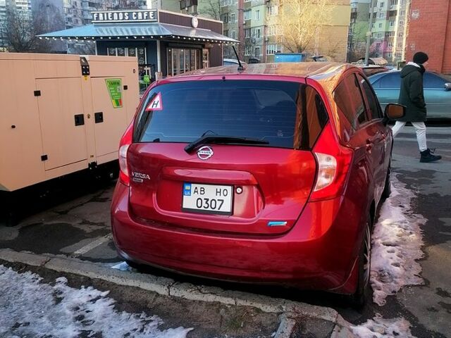 Красный Ниссан Верса, объемом двигателя 1.6 л и пробегом 170 тыс. км за 6600 $, фото 1 на Automoto.ua