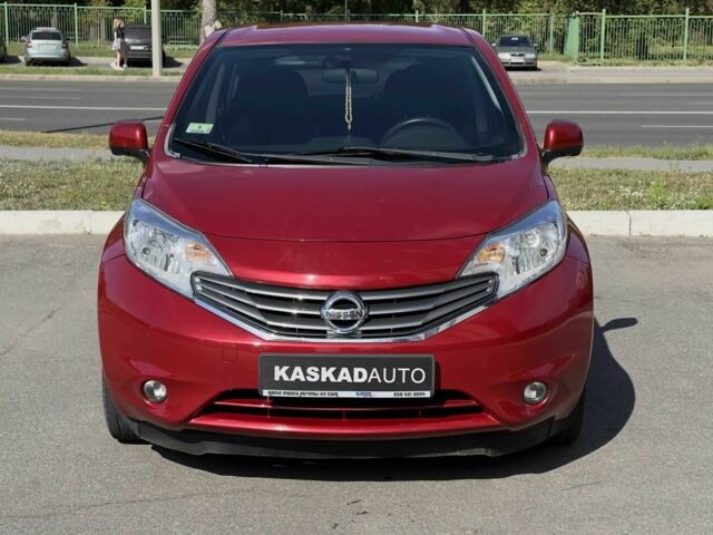 Красный Ниссан Верса, объемом двигателя 1.6 л и пробегом 120 тыс. км за 8400 $, фото 1 на Automoto.ua