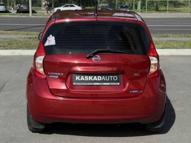 Красный Ниссан Верса, объемом двигателя 1.6 л и пробегом 120 тыс. км за 8400 $, фото 4 на Automoto.ua