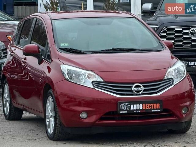 Красный Ниссан Верса, объемом двигателя 1.6 л и пробегом 125 тыс. км за 9300 $, фото 4 на Automoto.ua