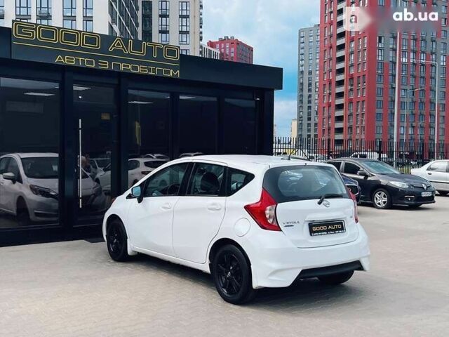 Ниссан Верса, объемом двигателя 1.6 л и пробегом 38 тыс. км за 11200 $, фото 4 на Automoto.ua