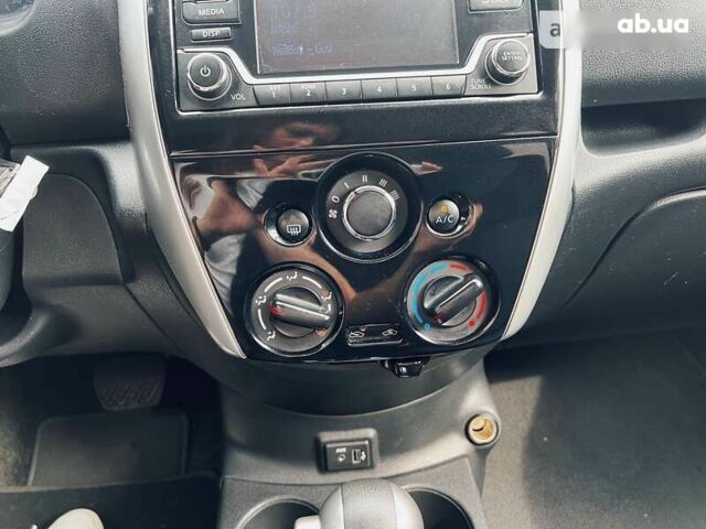 Ниссан Верса, объемом двигателя 1.6 л и пробегом 38 тыс. км за 11200 $, фото 13 на Automoto.ua