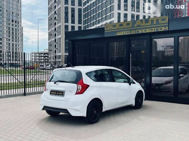 Ниссан Верса, объемом двигателя 1.6 л и пробегом 38 тыс. км за 11200 $, фото 6 на Automoto.ua