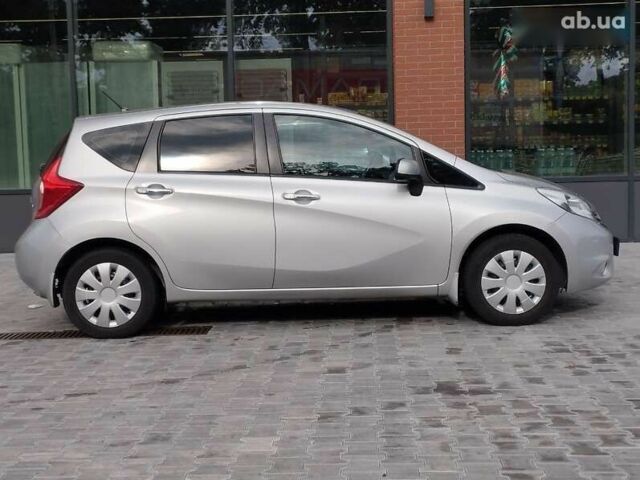 Ниссан Верса, объемом двигателя 1.6 л и пробегом 92 тыс. км за 8290 $, фото 6 на Automoto.ua