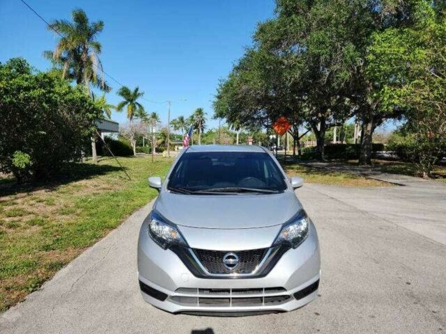 Серый Ниссан Верса, объемом двигателя 1.6 л и пробегом 89 тыс. км за 1100 $, фото 5 на Automoto.ua