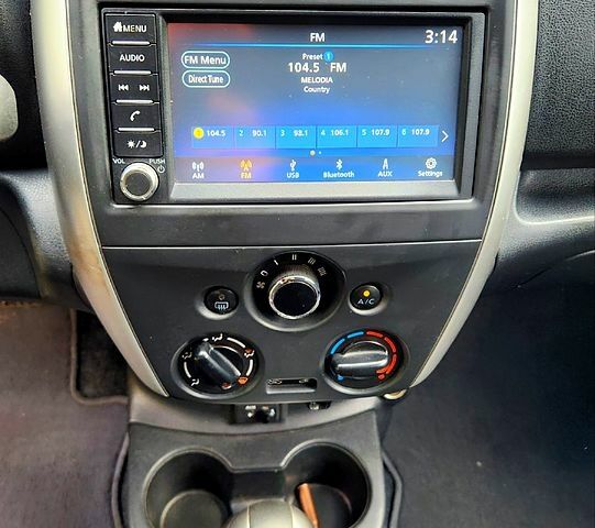 Серый Ниссан Верса, объемом двигателя 1.6 л и пробегом 87 тыс. км за 11000 $, фото 1 на Automoto.ua