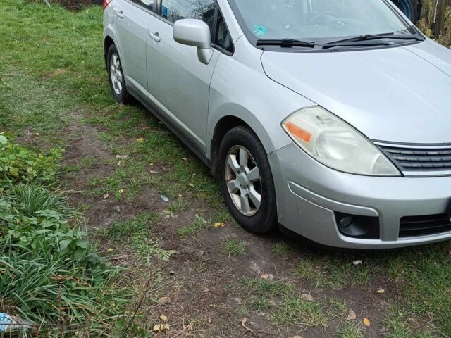 Серый Ниссан Верса, объемом двигателя 1.8 л и пробегом 218 тыс. км за 5000 $, фото 5 на Automoto.ua