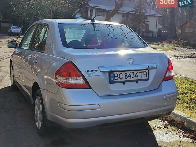 Сірий Ніссан Верса, об'ємом двигуна 1.8 л та пробігом 140 тис. км за 7100 $, фото 3 на Automoto.ua