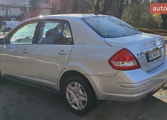 Сірий Ніссан Верса, об'ємом двигуна 1.8 л та пробігом 140 тис. км за 7100 $, фото 2 на Automoto.ua