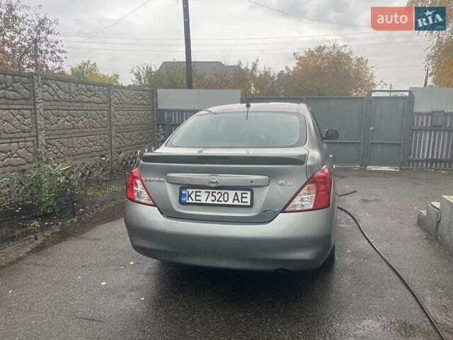 Серый Ниссан Верса, объемом двигателя 1.6 л и пробегом 102 тыс. км за 5496 $, фото 1 на Automoto.ua