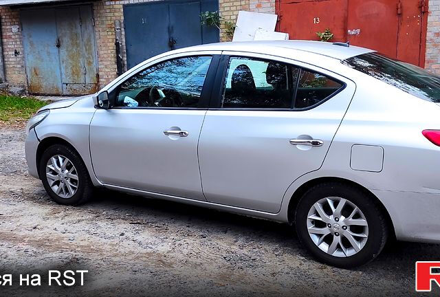 Сірий Ніссан Верса, об'ємом двигуна 1.6 л та пробігом 155 тис. км за 4400 $, фото 4 на Automoto.ua