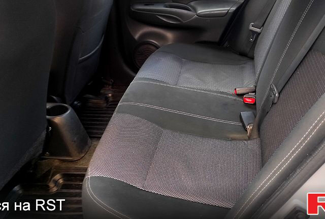 Сірий Ніссан Верса, об'ємом двигуна 1.6 л та пробігом 155 тис. км за 4400 $, фото 1 на Automoto.ua