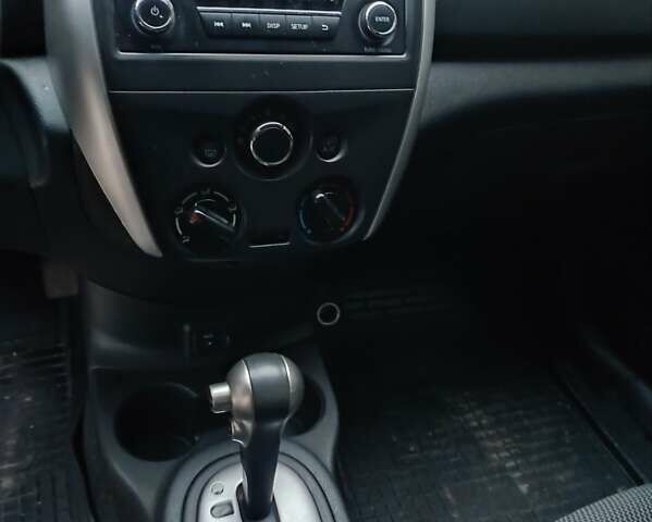 Серый Ниссан Верса, объемом двигателя 1.6 л и пробегом 142 тыс. км за 4500 $, фото 7 на Automoto.ua