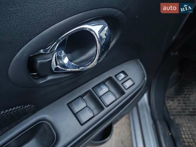 Серый Ниссан Верса, объемом двигателя 1.6 л и пробегом 142 тыс. км за 4500 $, фото 8 на Automoto.ua