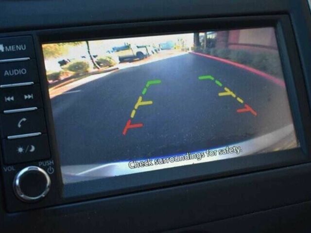 Серый Ниссан Верса, объемом двигателя 1.6 л и пробегом 55 тыс. км за 1900 $, фото 7 на Automoto.ua