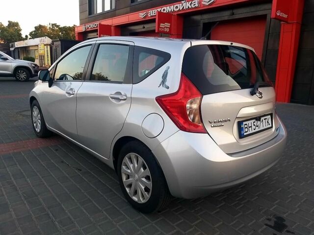 Сірий Ніссан Верса, об'ємом двигуна 1.6 л та пробігом 168 тис. км за 7050 $, фото 3 на Automoto.ua