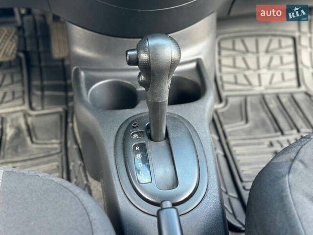 Синий Ниссан Верса, объемом двигателя 1.6 л и пробегом 153 тыс. км за 5499 $, фото 18 на Automoto.ua