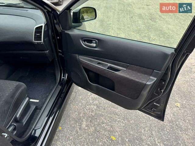 Черный Ниссан Вингроад, объемом двигателя 1.5 л и пробегом 62 тыс. км за 7400 $, фото 22 на Automoto.ua