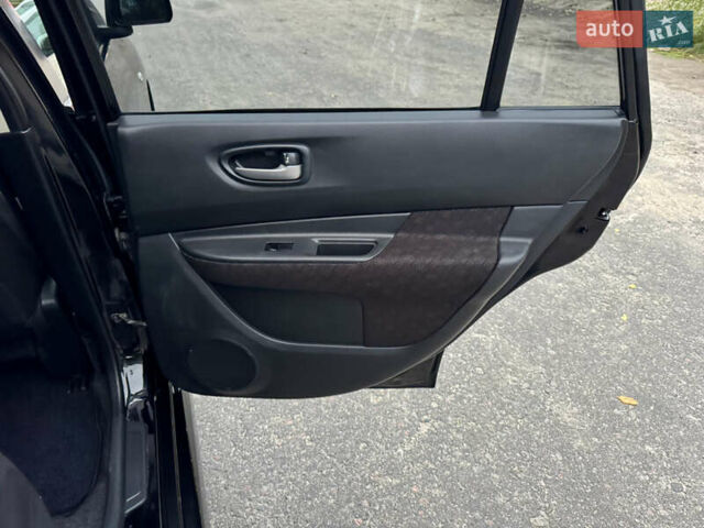 Черный Ниссан Вингроад, объемом двигателя 1.5 л и пробегом 62 тыс. км за 7400 $, фото 19 на Automoto.ua