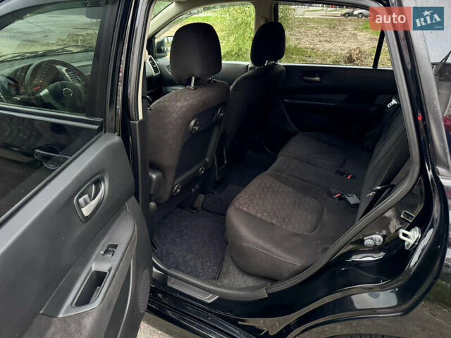 Черный Ниссан Вингроад, объемом двигателя 1.5 л и пробегом 62 тыс. км за 7400 $, фото 17 на Automoto.ua