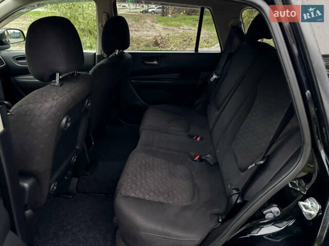 Черный Ниссан Вингроад, объемом двигателя 1.5 л и пробегом 62 тыс. км за 7400 $, фото 16 на Automoto.ua