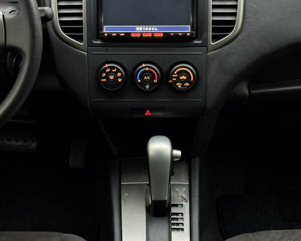 Черный Ниссан Вингроад, объемом двигателя 1.5 л и пробегом 62 тыс. км за 7400 $, фото 29 на Automoto.ua