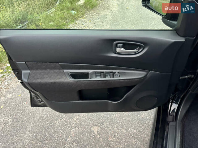 Черный Ниссан Вингроад, объемом двигателя 1.5 л и пробегом 62 тыс. км за 7400 $, фото 10 на Automoto.ua