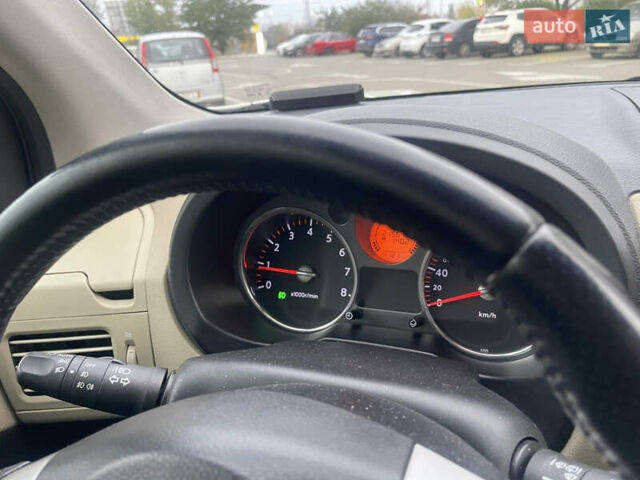 Білий Ніссан ІксТрейл, об'ємом двигуна 2.49 л та пробігом 215 тис. км за 9200 $, фото 21 на Automoto.ua