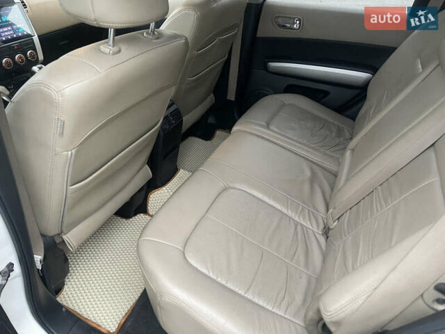 Білий Ніссан ІксТрейл, об'ємом двигуна 2.49 л та пробігом 215 тис. км за 9200 $, фото 14 на Automoto.ua