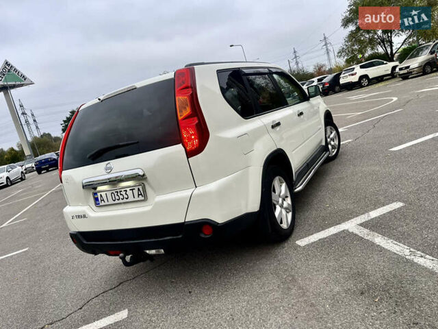 Білий Ніссан ІксТрейл, об'ємом двигуна 2.49 л та пробігом 215 тис. км за 9200 $, фото 10 на Automoto.ua