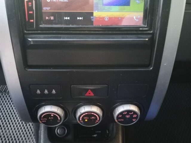 Белый Ниссан ИксТрейл, объемом двигателя 2 л и пробегом 249 тыс. км за 7999 $, фото 8 на Automoto.ua